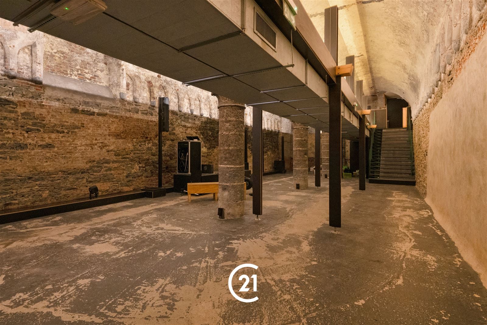 Authentieke handelsruimte van 400 m² in centrum Gent! - foto 4