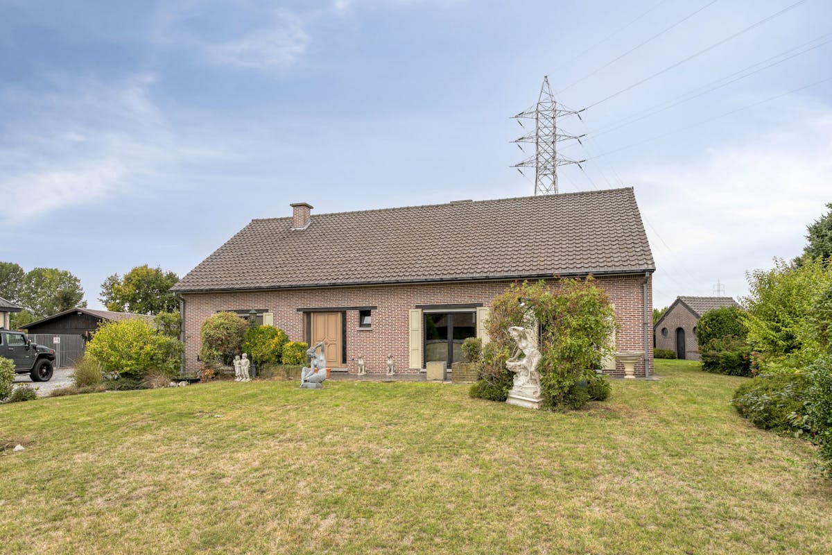 Gelijkvloers huis op ruim perceel te koop in Waregem - foto 2