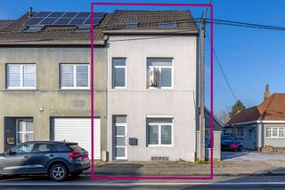 Maison familiale rénovée en 2016 – prête à emménagerSituée dans une rue calme à Dilbeek, à proximité de Bruxelles, Erasmus, écoles, commerces et axes...