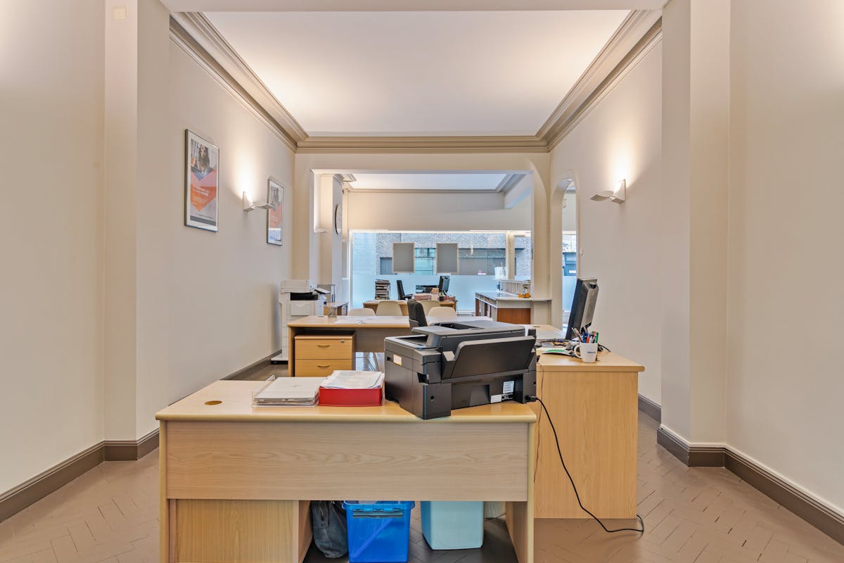 Kantoor met woonst te koop in centrum Izegem - foto 4