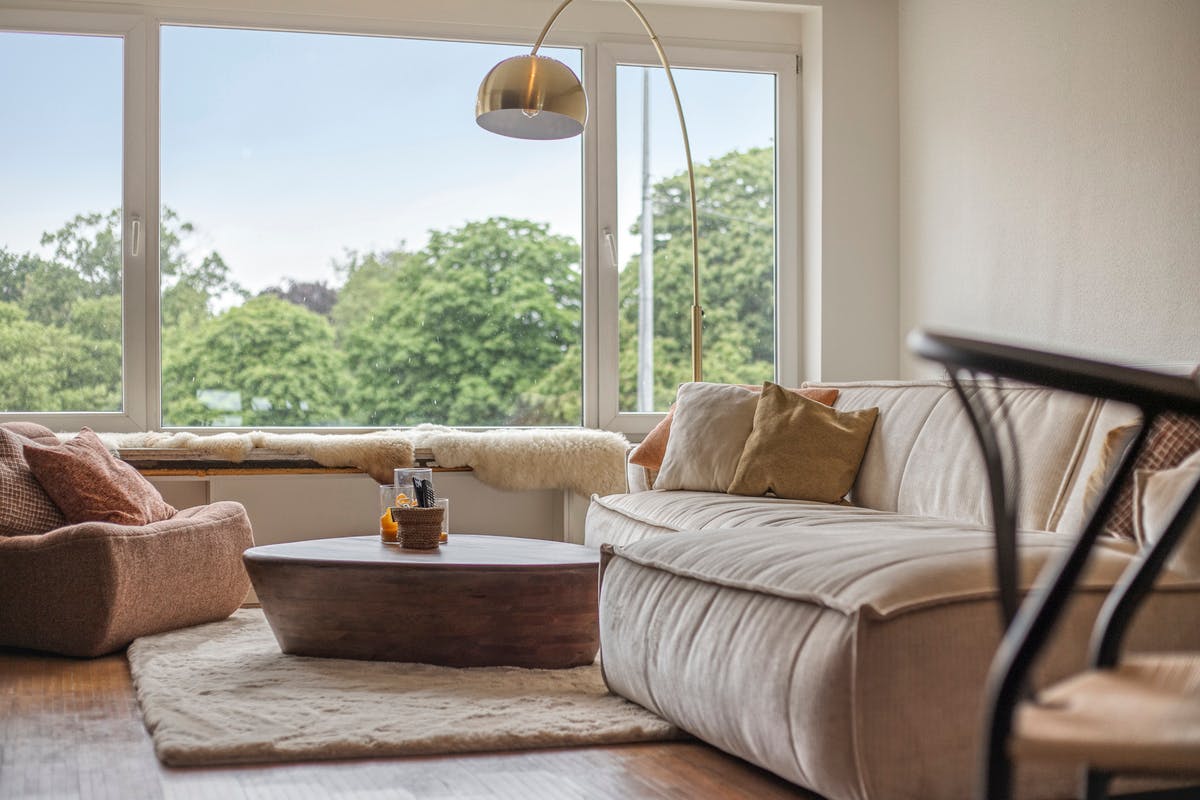 Propriété unique avec entrepôt et 2 appartements rénovés  - photo 5