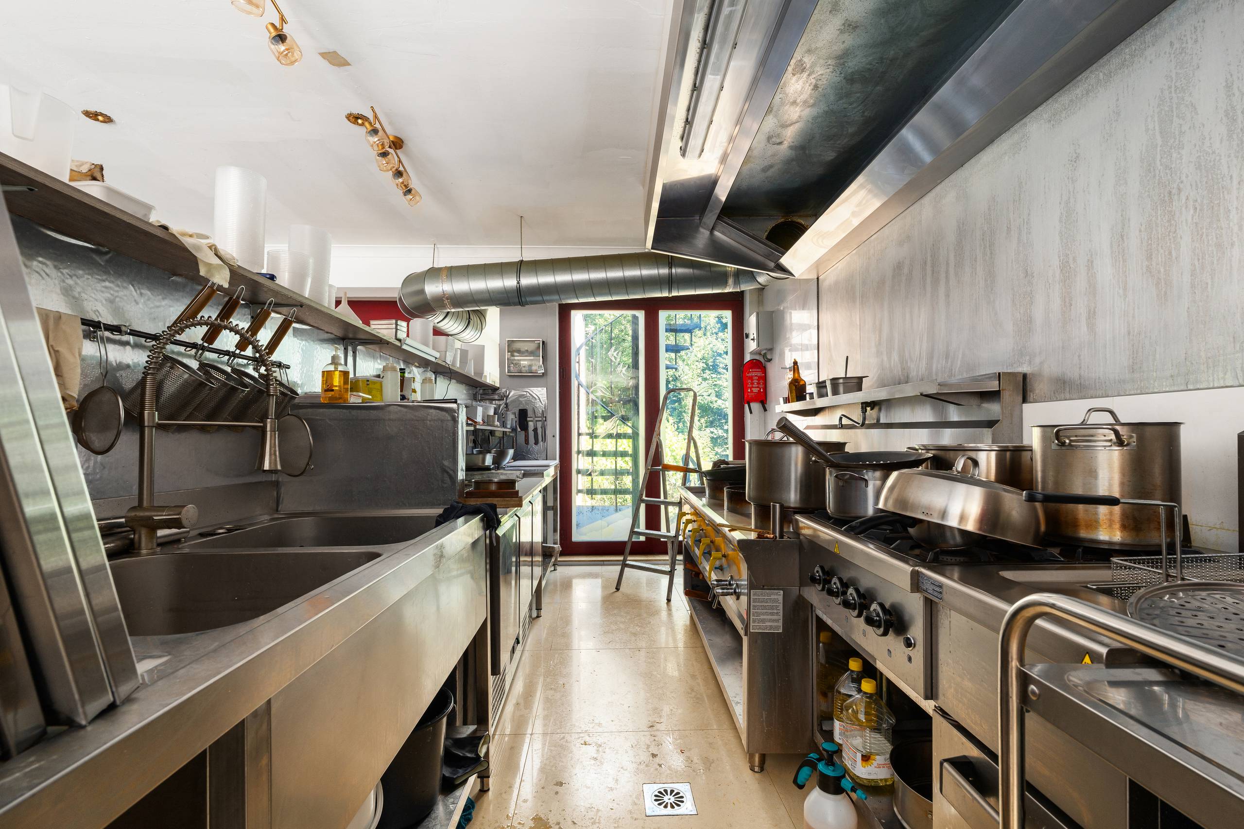 Handelsruimte met gezinswoning & tuin op toplocatie te Aalst - foto 5