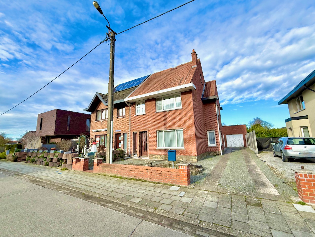 Te renoveren halfopen bebouwing op mooie ligging in Assenede ! - foto 1