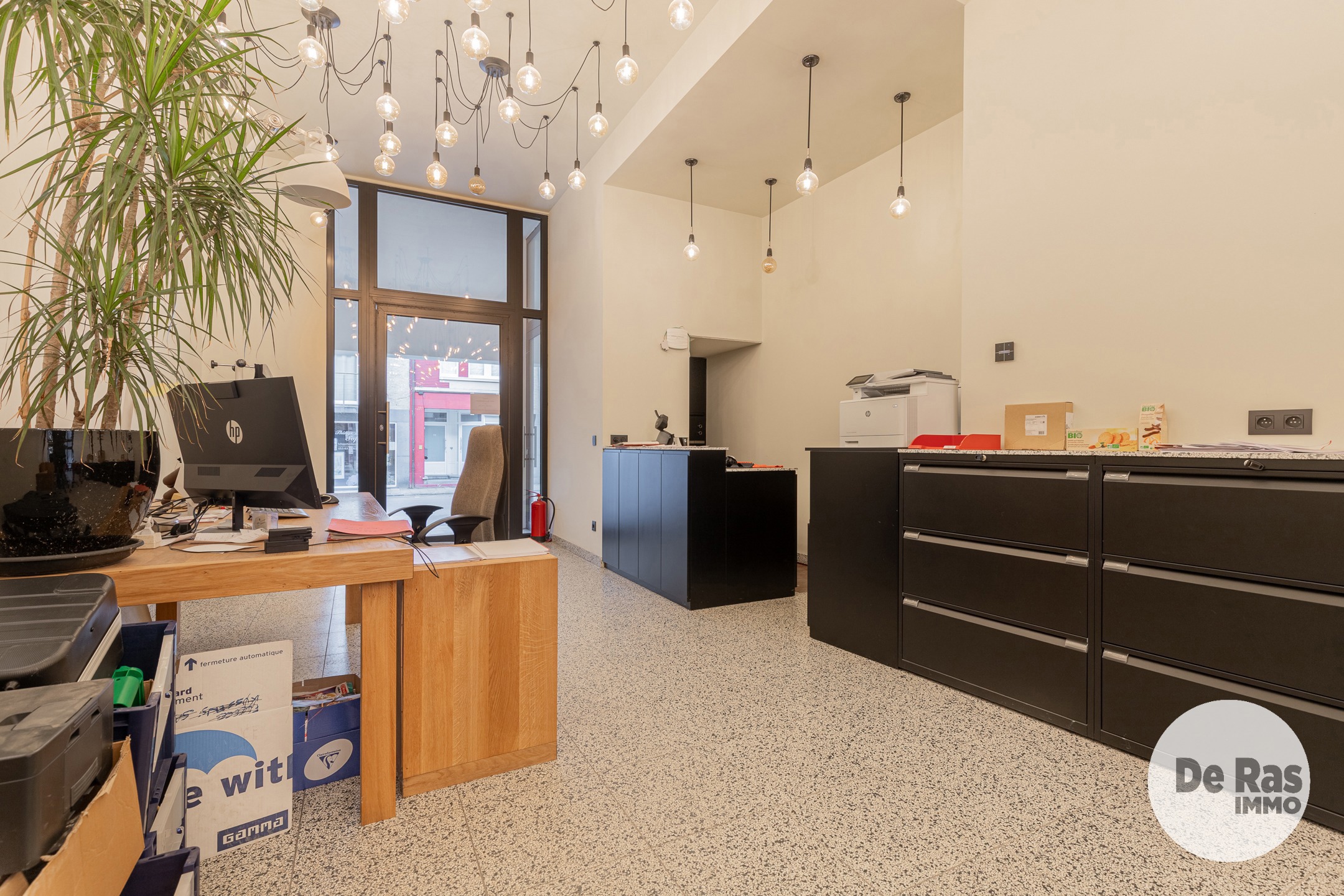 AALST - Kantoorruimte met vernieuwd appartement in centrum - foto 5