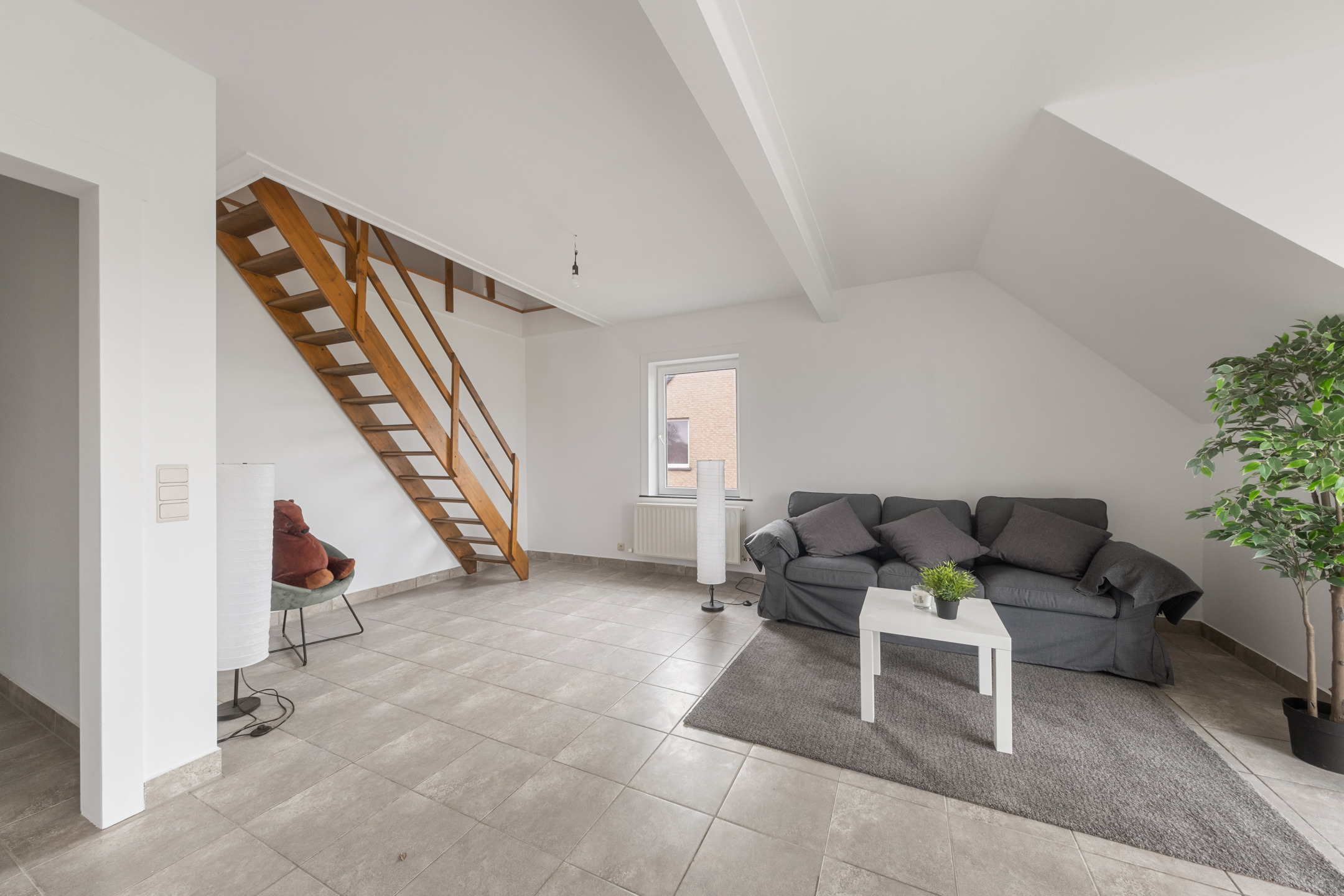 Duplex appartement, 2 slaapkamers, met balkon en parking! - foto 5