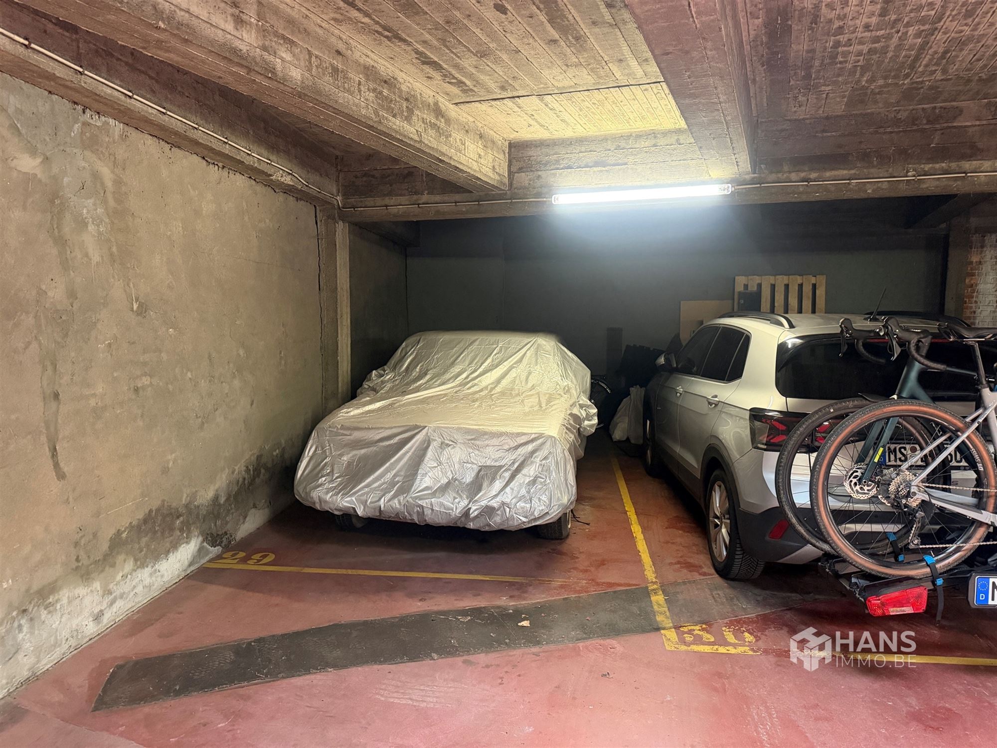 Overdekte autostaanplaats te koop in de Van Eycklei 42, 2018 Antwerpen - foto 4