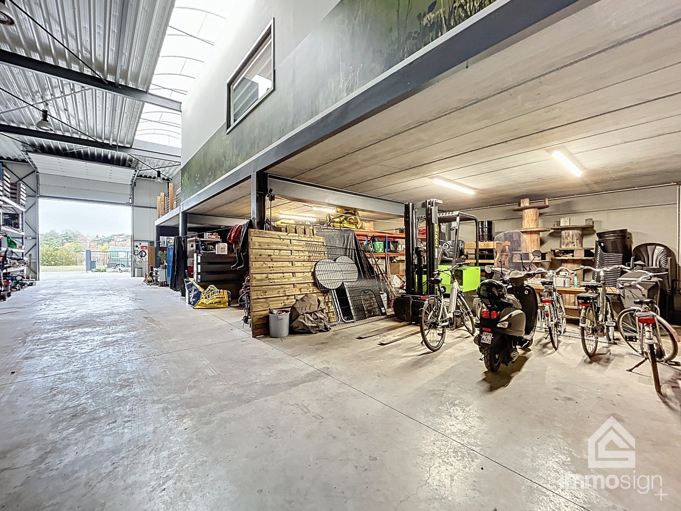 Veelzijdige halfopen bedrijfshal met kantoor en buitenruimte in Pelt! - foto 5