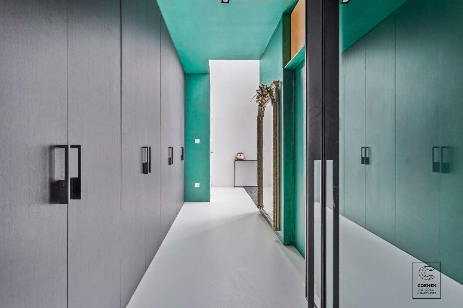 Prachtig verder af te werken HOB van 320 m² in een doodlopende straat! - foto 3