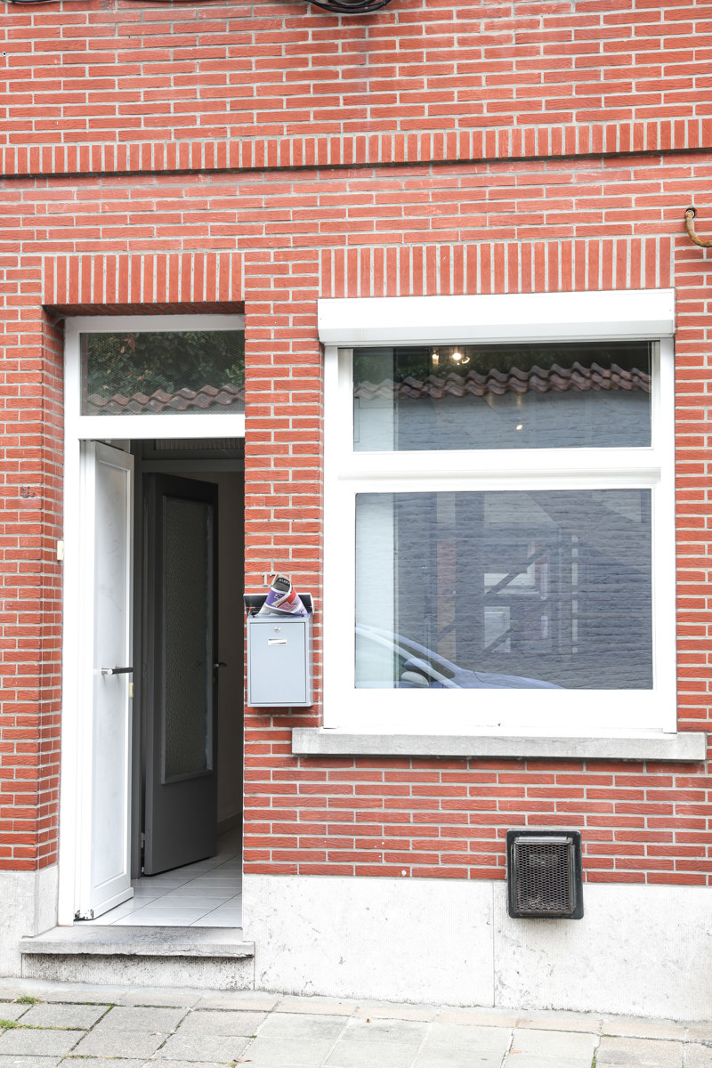 VERNIEUWDE WONING - CENTRALE LIGGING - foto 2