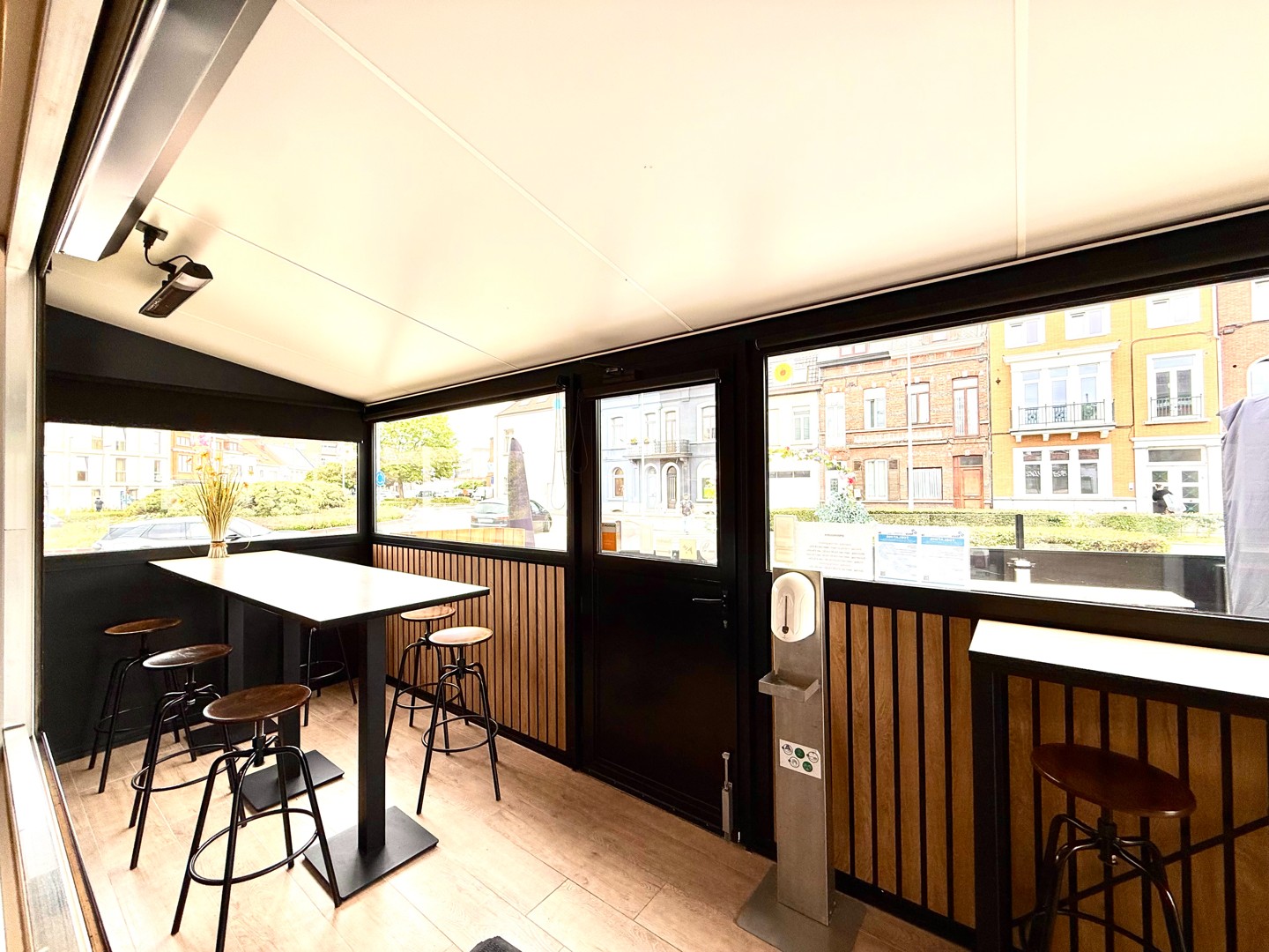 Te Koop: Frituur op Toplocatie in Kortrijk - photo 2