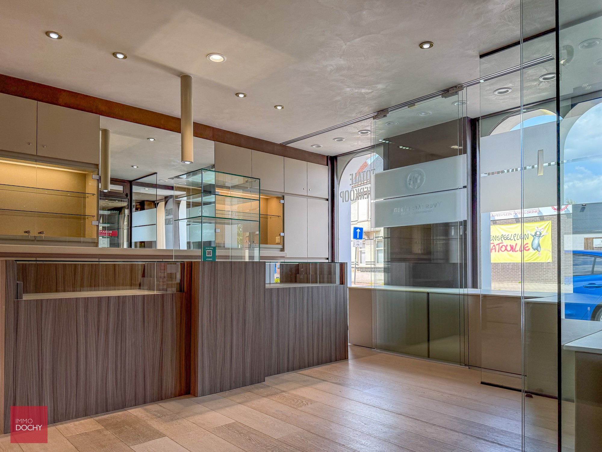 Centraal gelegen handelswoning (voormalige juwelierszaak) | Bavikhovedorp - foto 3