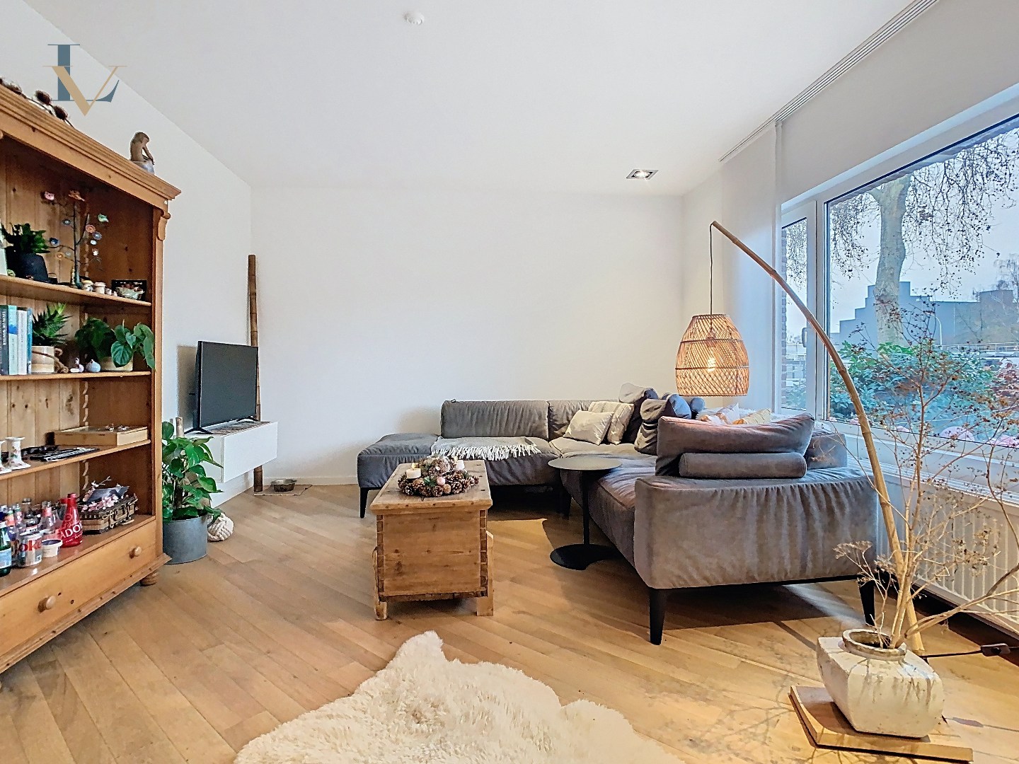 Charmante instapklare woning met 2 à 3 slpk. aan de vaart in Schoten nabij het centrum. - foto 5