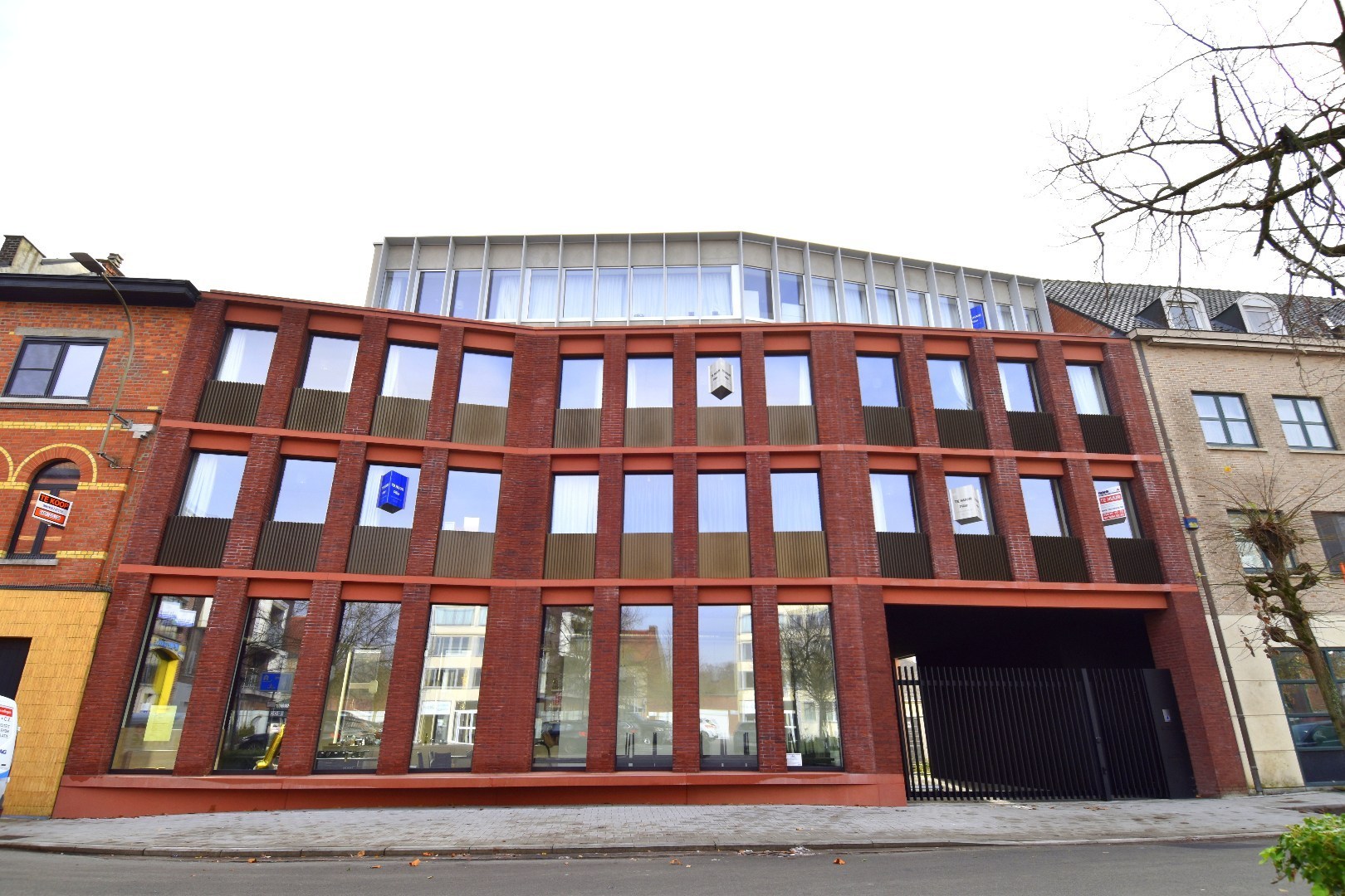 Studentenkamer (25,5 m²) te koop in "Residentie Amand 47" op het Sint-Amandsplein te Kortrijk - foto 2