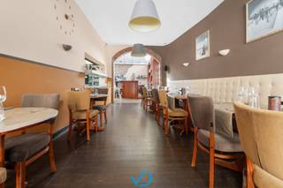 In het bruisende centrum van Ieper, op wandelafstand van de Grote Markt, bevindt zich restaurant A L'Envers - een gevestigde waarde met...