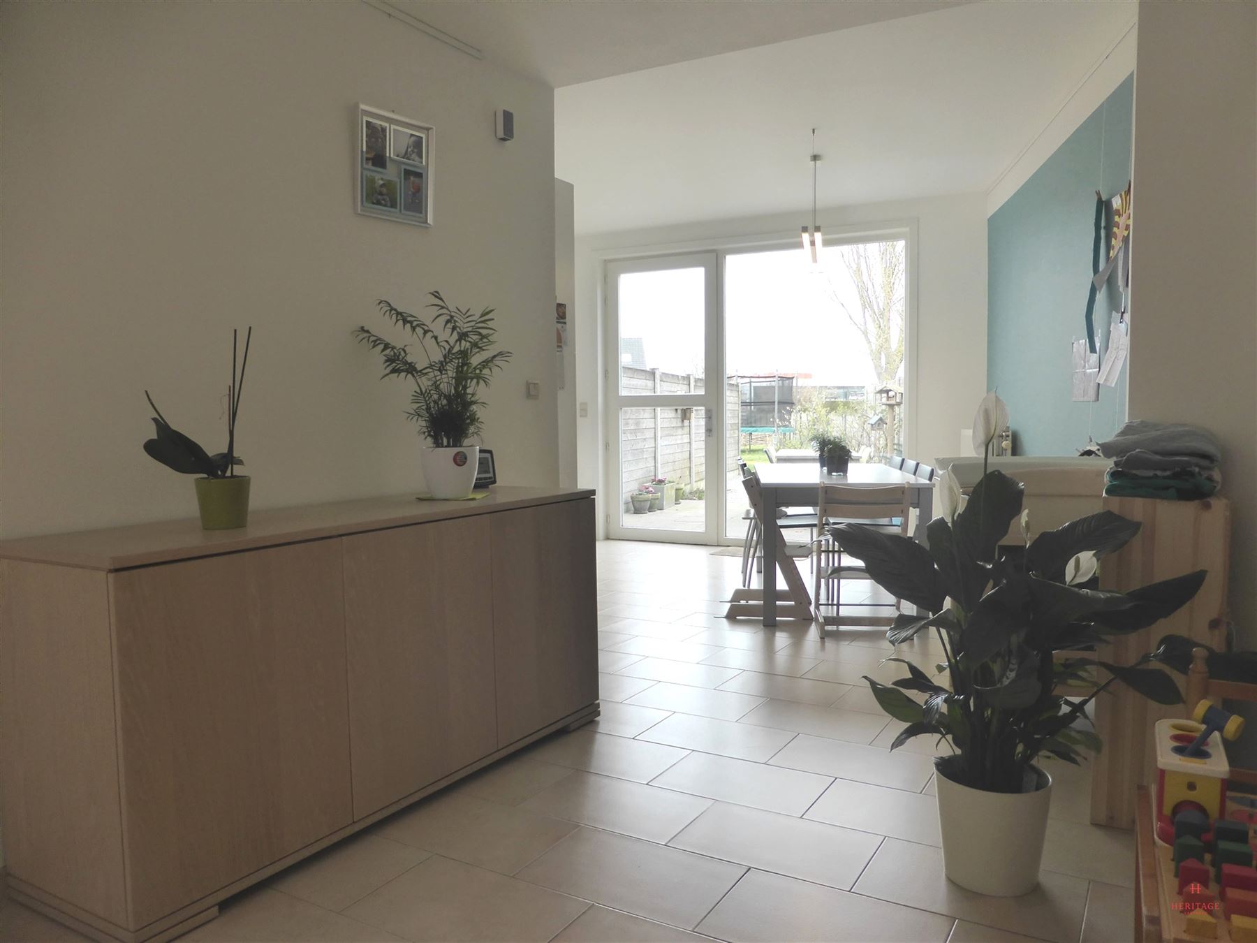 Gerenoveerde woning met 3 slaapkamers in het centrum van Lotenhulle - foto 4