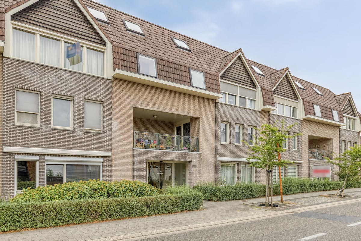 Ground floor apartment with garage box for sale in Meerle! - photo 2