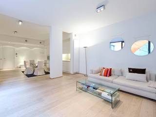 Ideaal gelegen nabij de Louizalaan en de Koningstuinen, aan de achterzijde van een recent gebouw, biedt dit appartement met één slaapkamer een...