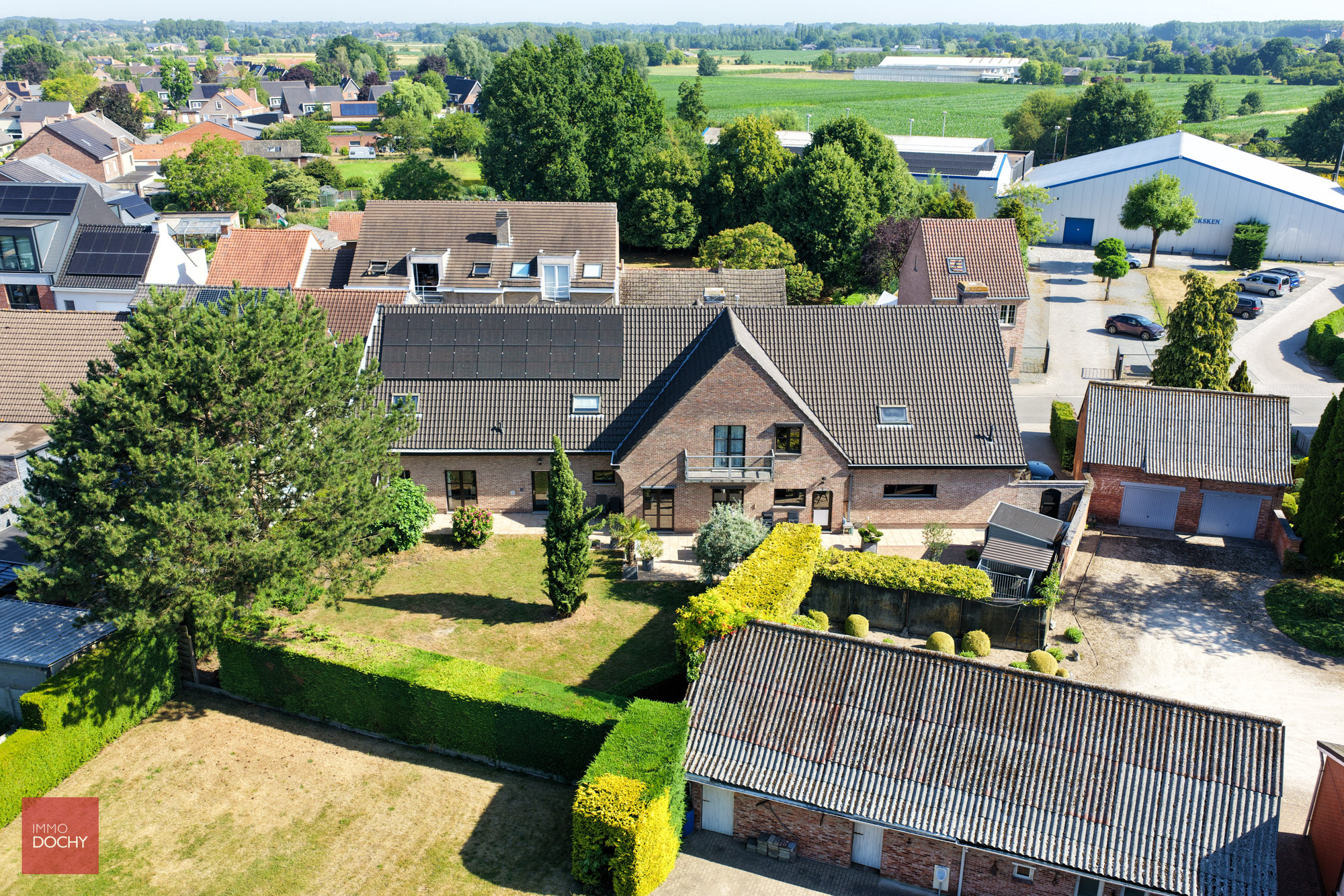 Zeer ruime en verzorgde praktijkwoning of cohousing - foto 3