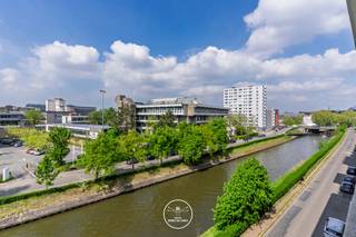 Op zoek naar een lichtrijk appartement met zicht op het water én op wandelafstand van het historisch centrum van Gent? Ontdek dit...