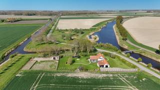 Omgeven door de uitgestrekte polders van Sluis/Aardenburg, op slechts 10 km van Knokke-Heist en nabij het centrum van Sluis, bevindt zich...