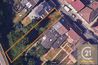 Découvrez ce terrain à bâtir idéalement situé dans la paisible et résidentielle Viaductstraat à Machelen. Avec une superficie d’environ 355 m² et...