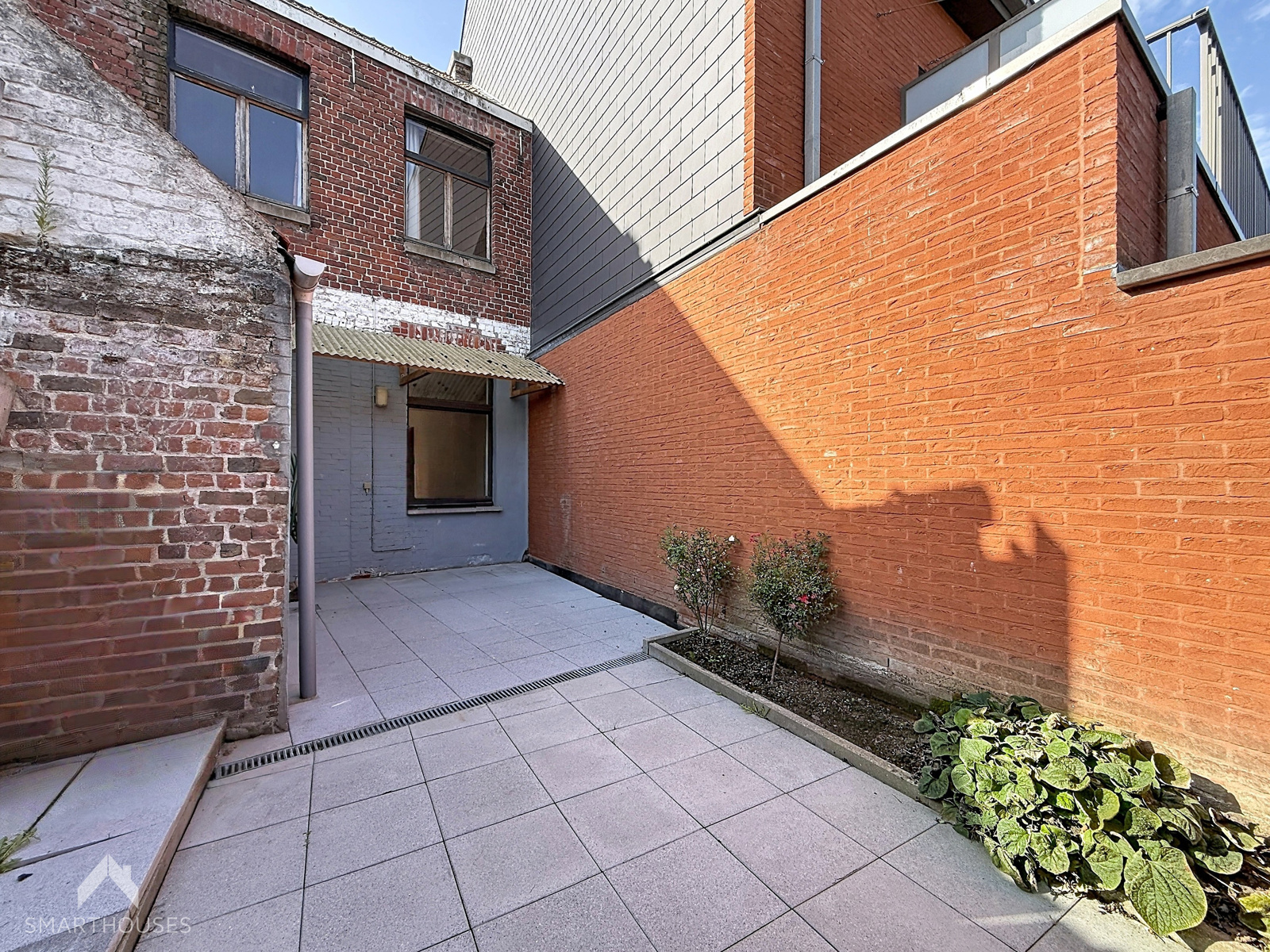 Te renoveren burgerwoning met 2 slpkrs, kelder en stadstuin - foto 5