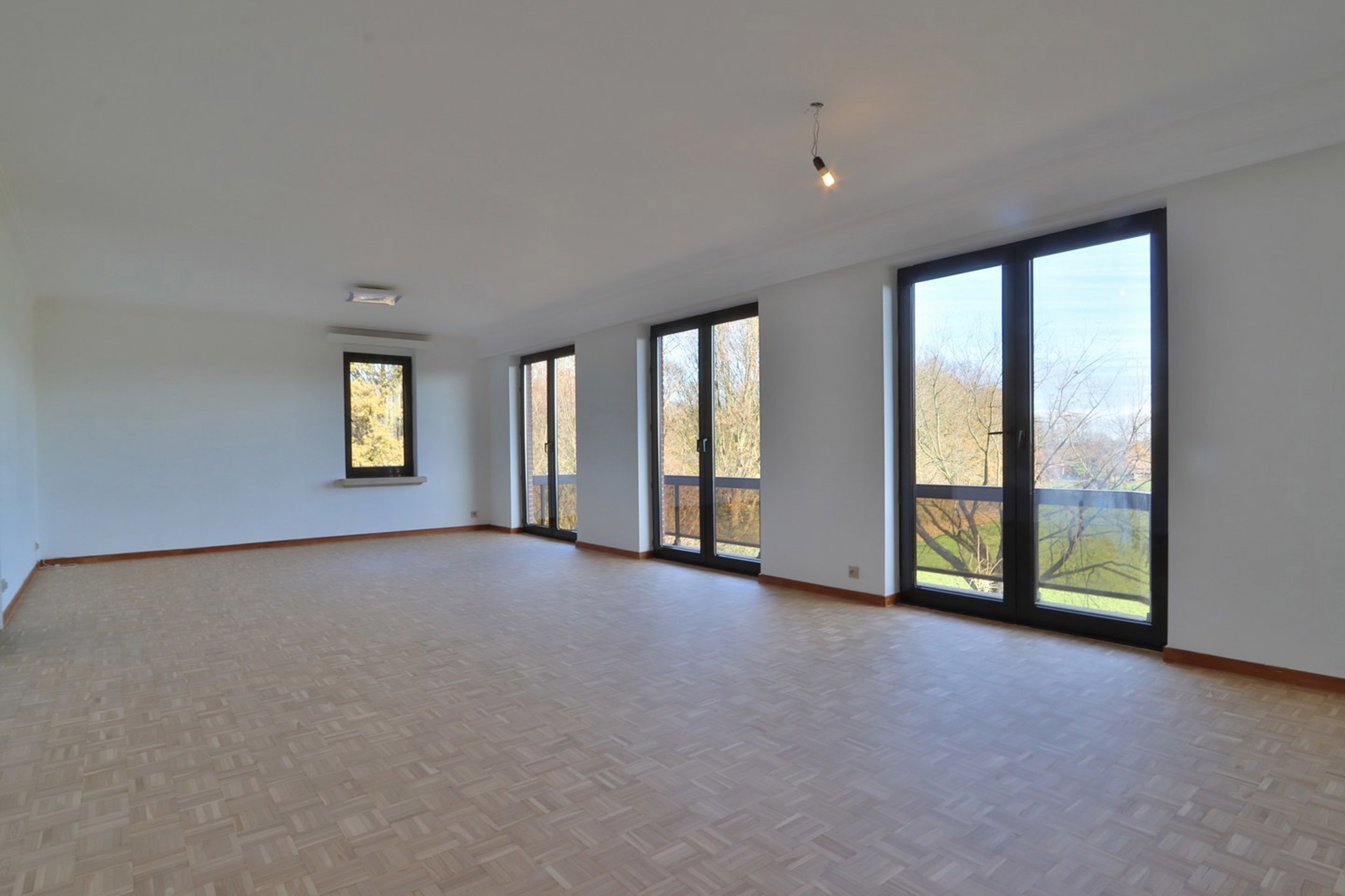 Appartement à louer à Beveren-Kruibeke-Zwijndrecht avec 3 chambres - photo 2
