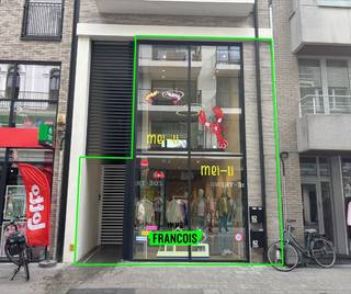 Op zoek naar een nieuwbouw handelspand in het hart van de levendige Kerkstraat? Dankzij de ligging in een drukbezochte winkelstraat geniet je hier...