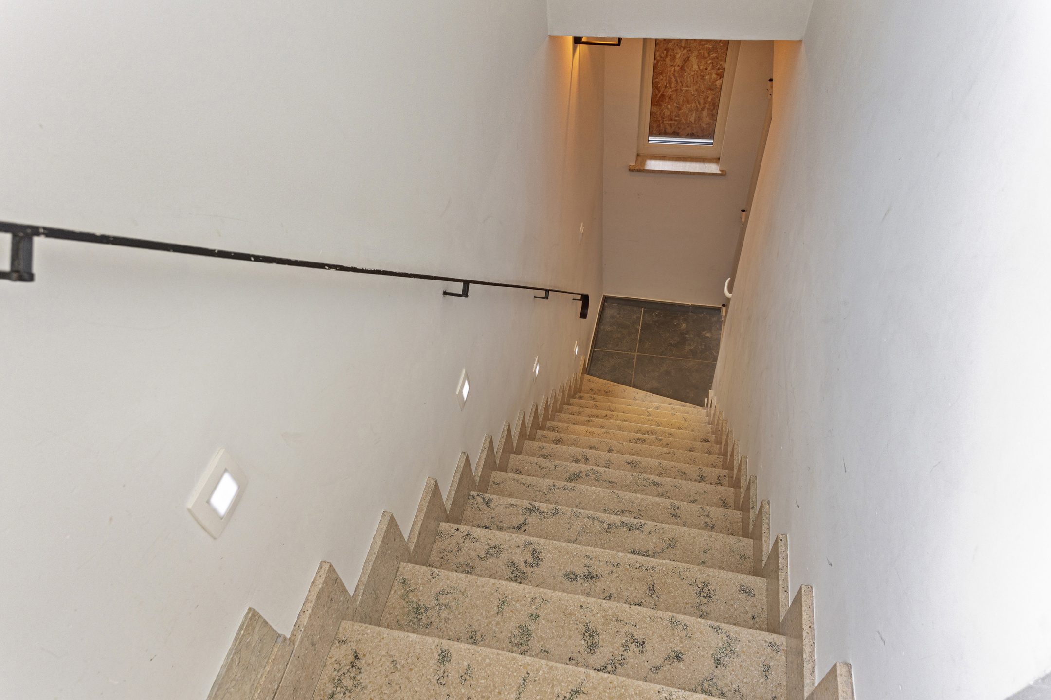 Appartement met twee slaapkamers in een rustige omgeving.  - foto 3