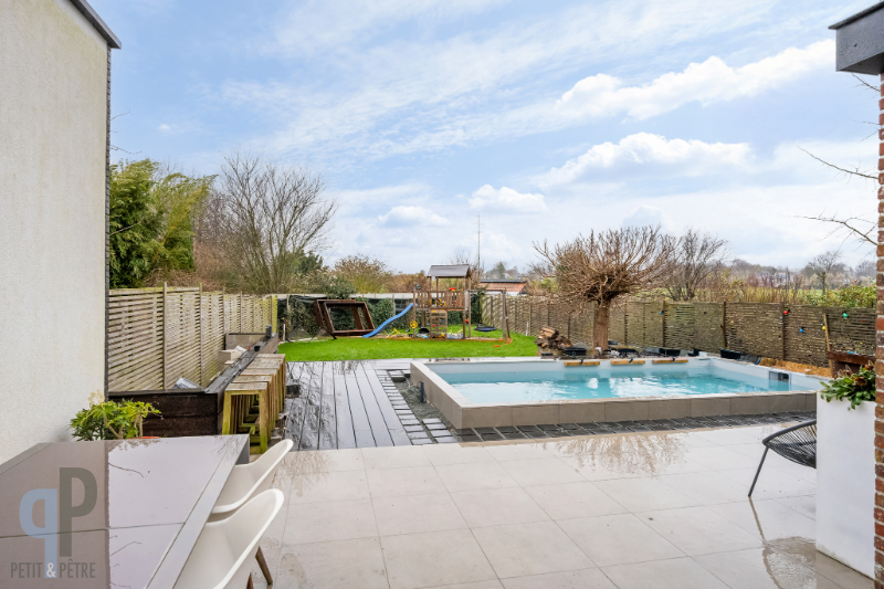 Instapklare woning met 4 slaapkamers, garage en zwembad - foto 3