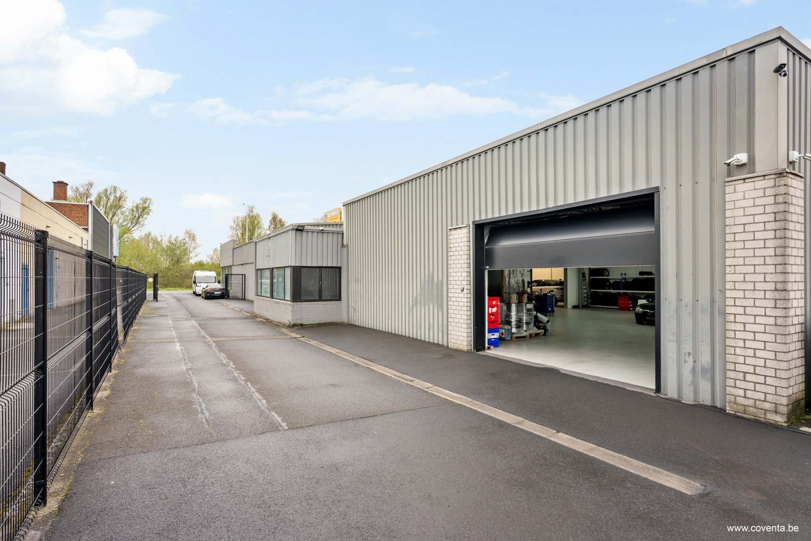 Handelspand met showroom op toplocatie te Kortrijk - foto 5