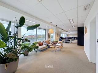 <strong>TE HUUR – Exclusieve kantoorruimte van 375 m² op topligging in Brugge!</strong><br /><br /><span><span><span><span><span><span><span><span><span><span><span><span><span><span><strong>Werken in stijl, op een locatie die het verschil maakt.</strong></span></span></span></span></span></span></span></span></span></span></span></span></span></span><br /><span><span><span><span><span><span><span><span><span><span><span><span><span><span>Op zoek naar een inspirerende werkplek waar uitstraling, comfort en bereikbaarheid samenkomen? Ontdek deze prachtige kantoorruimte van </span><span><strong>375 m² aan de Dampoortstraat 265 in Brugge</strong></span><span>, recent volledig gerestyled en klaar om jouw onderneming een nieuwe uitstraling te geven.</span></span></span></span></span></span></span></span></span></span></span></span></span></span><br /><span><span><span><span><span><span><span><span><span><span><span><span><span><span>Dankzij de grondige restyling geniet je van een frisse, eigentijdse omgeving die professionaliteit uitstraalt en de ideale basis vormt voor een aangename en productieve werkomgeving.</span></span></span></span></span></span></span></span></span></span></span></span></span></span><br /><span><span><span><span><span><span><span><span><span><span><span><span><span><span>De strategische ligging maakt dit kantoor bijzonder aantrekkelijk voor ondernemingen die zichtbaarheid, bereikbaarheid en een professionele uitstraling hoog in het vaandel dragen.</span></span></span></span></span></span></span></span></span></span></span></span></span></span><br /><span><span><span><span><span><span><span><span><span><span><span><span><span><span>Met zijn royale oppervlakte biedt deze kantoorruimte tal van mogelijkheden voor uiteenlopende activiteiten: van een dynamisch hoofdkantoor of een representatieve commerciële uitvalsbasis tot een moderne werkplek voor een groeiend team.</span></span></span></span></span></span></span></span></span></span></span></span></span></span><br /><br /><span><span><span><span><span><span><span><span><span><span><span><span><span><span><strong>De troeven op een rij:</strong></span></span></span></span></span></span></span></span></span></span></span></span></span></span>
<ul>
<li><span><span><span><span><span><span><span><span><span><span><span><span><span><span><span><strong>375 m² kantoorruimte</strong></span><span> met tal van indelingsmogelijkheden. </span></span></span></span></span></span></span></span></span></span></span></span></span></span></span></li>
<li><span><span><span><span><span><span><span><span><span><span><span><span><span><span><span>Eventueel opsplitsbaar: 258m2 en 117m2.</span></span></span></span></span></span></span></span></span></span></span></span></span></span></span></li>
<li><span>Lift aanwezig.</span></li>
<li><span>6 private parkeerplaatsen: 1 bovengronds + 5 ondergronds.</span></li>
<li><span><span><span><span><span><span><span><span><span><span><span><span><span><span><span><strong>Recent volledig gerestyled</strong></span><span> en met een frisse, moderne uitstraling.</span></span></span></span></span></span></span></span></span></span></span></span></span></span></span></li>
<li><span><span><span><span><span><span><span><span><span><span><span><span><span><span><span><strong>Topligging aan de Dampoortstraat 265</strong></span><span> in Brugge.</span></span></span></span></span></span></span></span></span></span></span></span></span></span></span></li>
<li><span><span><span><span><span><span><span><span><span><span><span><span><span><span><span>Vlotte verbinding met het openbaar vervoer.</span></span></span></span></span></span></span></span></span></span></span></span></span></span></span></li>
<li><span><span><span><span><span><span><span><span><span><span><span><span><span><span><span>Onroerende voorheffing ten laste van de huurder.</span></span></span></span></span></span></span></span></span></span></span></span></span></span></span></li>
<li><span><span><span><span><span><span><span><span><span><span><span><span><span><span><span>Ideaal voor ondernemingen die belang hechten aan een professionele uitstraling.</span></span></span></span></span></span></span></span></span></span></span></span></span></span></span></li>
<li><span><span><span><span><span><span><span><span><span><span><span><span><span><span><span>Een aantrekkelijke uitvalsbasis voor wie ruimte, comfort en locatie wil combineren.</span></span></span></span></span></span></span></span></span></span></span></span></span></span></span></li>
</ul>
<span><span><span><span><span><span><span><span><span><span><span><span><span><span><strong>Geef jouw onderneming de ruimte om te groeien</strong></span></span></span></span></span></span></span></span></span></span></span></span></span></span><br /><span><span><span><span><span><span><span><span><span><span><span><span><span><span>Een sterke locatie, een vernieuwde uitstraling en ruimte voor ambitie: deze kantoorruimte heeft alles in huis om jouw onderneming naar een hoger niveau te tillen.</span></span></span></span></span></span></span></span></span></span></span></span></span></span><br /><span><span><span><span><span><span><span><span><span><span><span><span><span><span><strong>Interesse?</strong></span><span> Neem contact op voor meer informatie of een bezoek ter plaatse en ontdek zelf de mogelijkheden van deze unieke kantoorruimte in Brugge: 050/70.01.02 - info@centro.be</span></span></span></span></span></span></span></span></span></span></span></span></span></span><br />