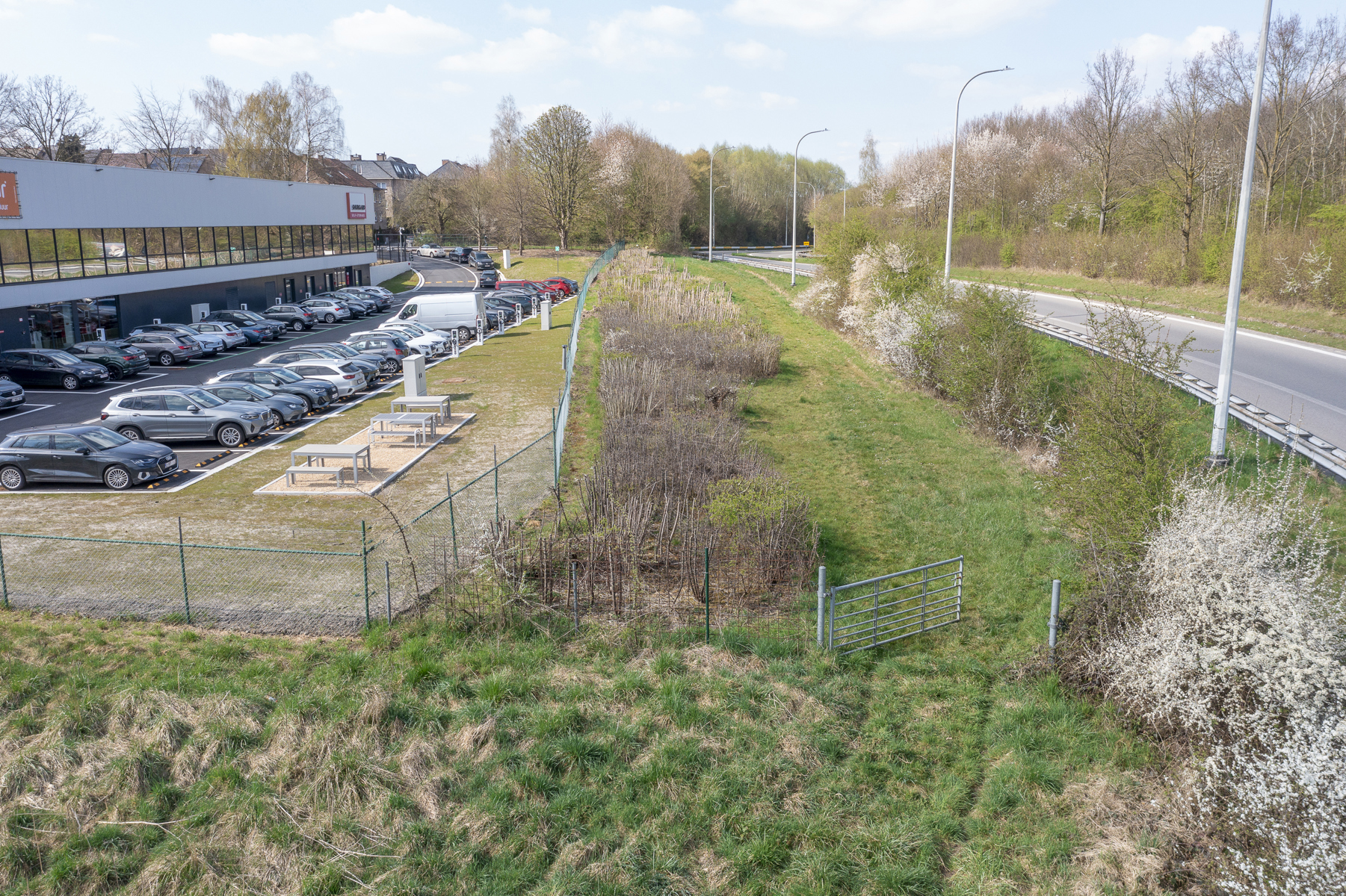 Ruim perceel grond van 2ha23a31ca. - foto 5