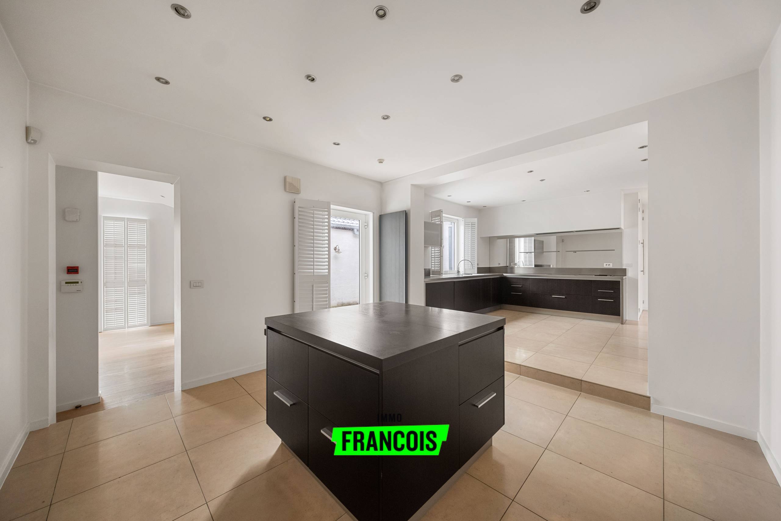 Commercial for sale in Bruges - photo 3