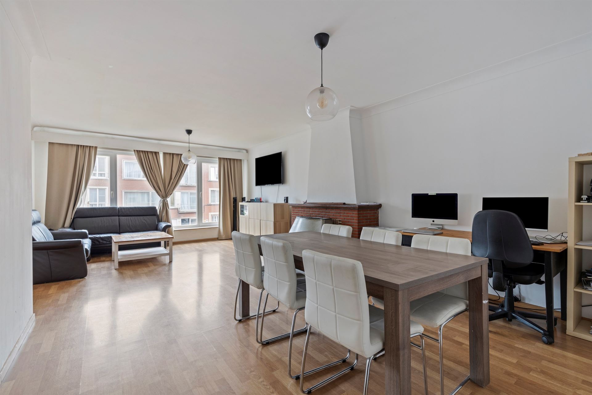 Appartement met 2 slpks en bureau in een klein gebouw - foto 2