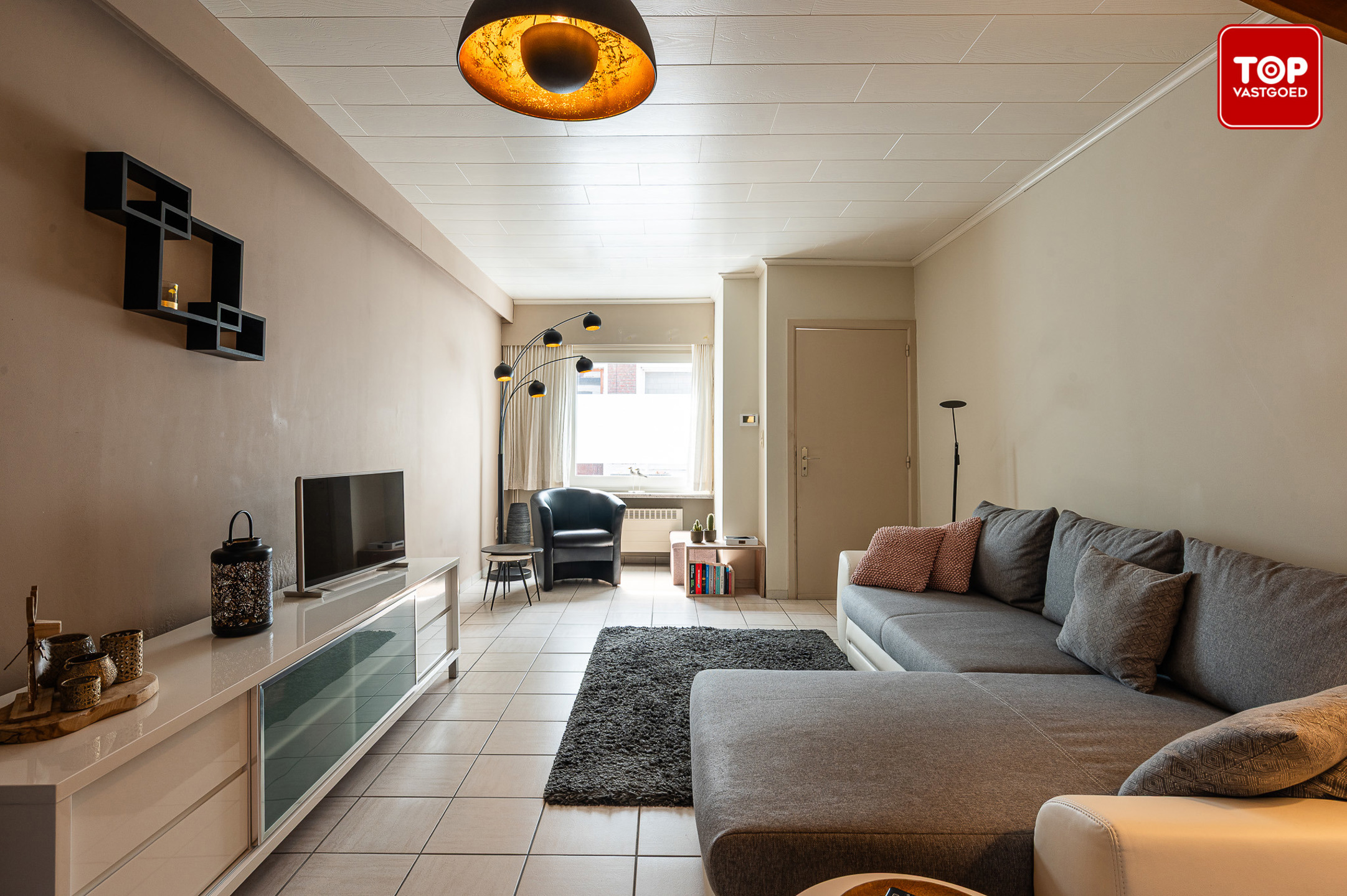 Instapklare woning met 2 slaapkamers en ruime koer in hartje Gentbrugge. - foto 4