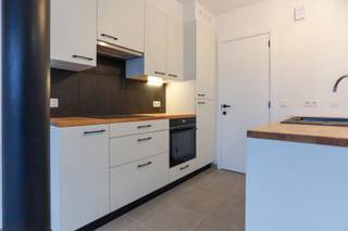 Deze nieuwbouwwoning is centraal gelegen, nabij het centrum van Beveren en combineert een modern design met hedendaags wooncomfort.Het pand is als...