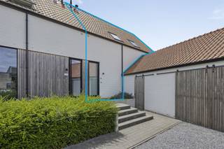 TE KOOP: Halfopen nieuwbouwwoning met 3 slaapkamers te Borgloon! Welkom in deze recente halfopen woning, gelegen in een charmant en kleinschalig...