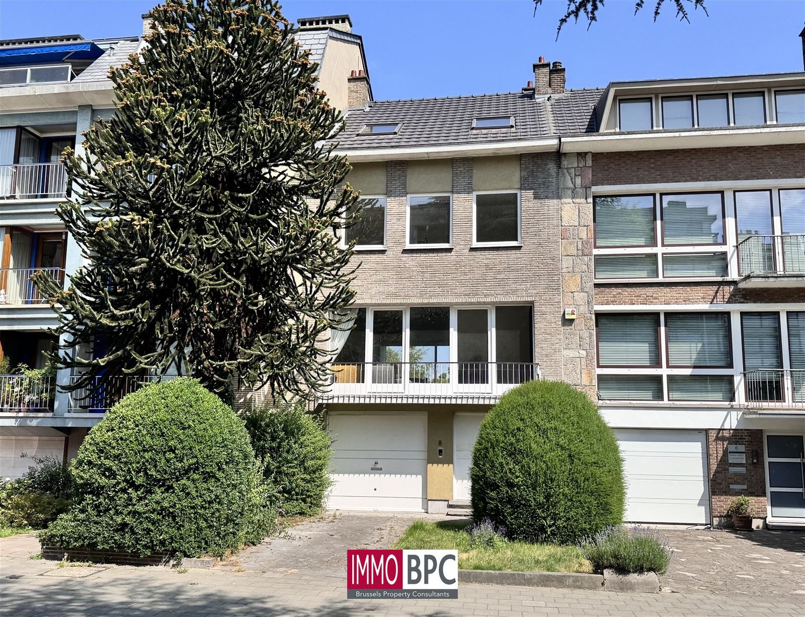 Maison unifamiliale avec garage et magnifique jardin - photo 1