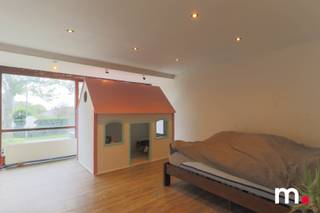 Opzoek naar een Villa dat je naar uw persoonlijke smaak kan omvormen? Dan is deze woning zeker iets voor u!Deze woning werd gebouwd in 1967 op een...