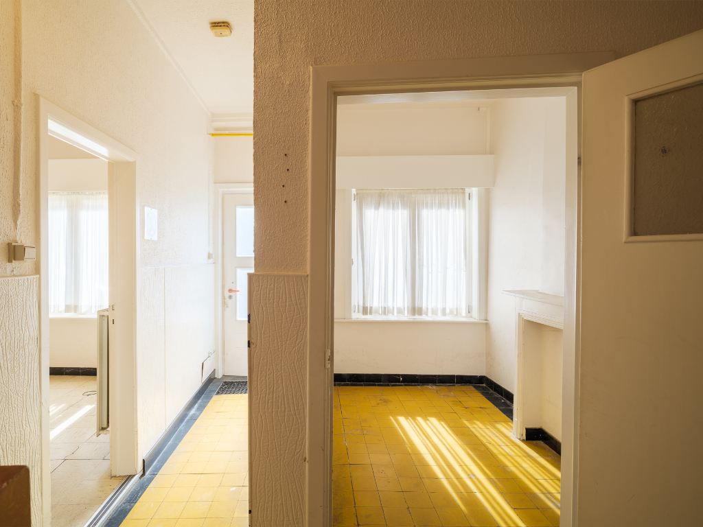 Te renoveren stadswoning op een absolute toplocatie aan het water - foto 5