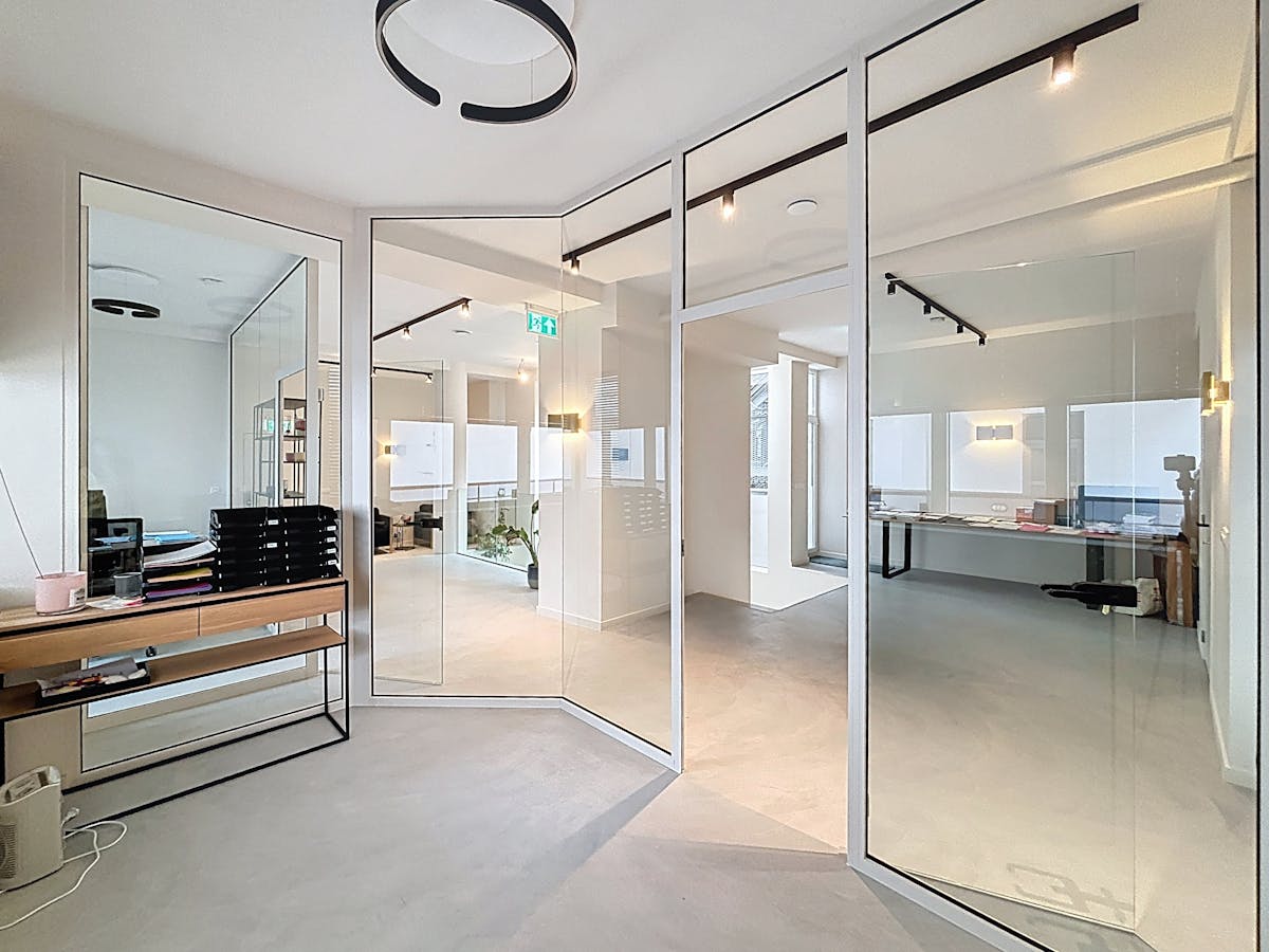 Moderne en ruime kantoorruimte – 170 m² + 4 parkeerplaatsen - foto 4