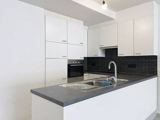 Le moyen le plus rapide pour visiter cet appartement ? Demandez votre visite via le bouton rouge de notre site Web (www.dewaele.com) et vous...