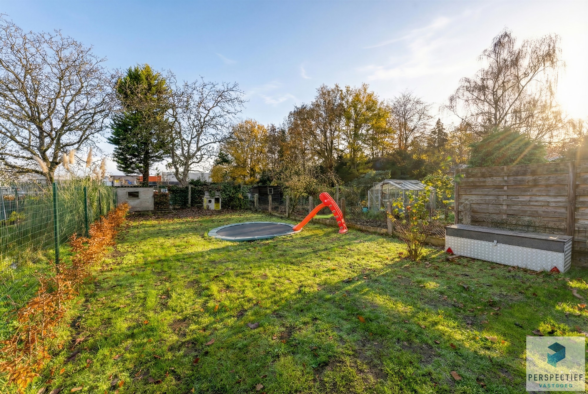 Uiterst GOED gelegen VERNIEUWDE woning met GROTE tuin - foto 5