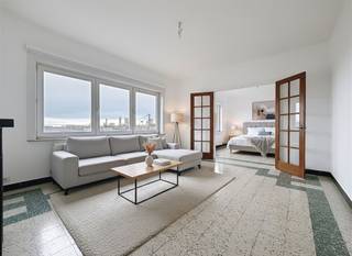 Enghien centre-ville, idéalement situé face à la gare, proche des écoles et des commerces, bel appartement au 2 étage d'une petite résidence...