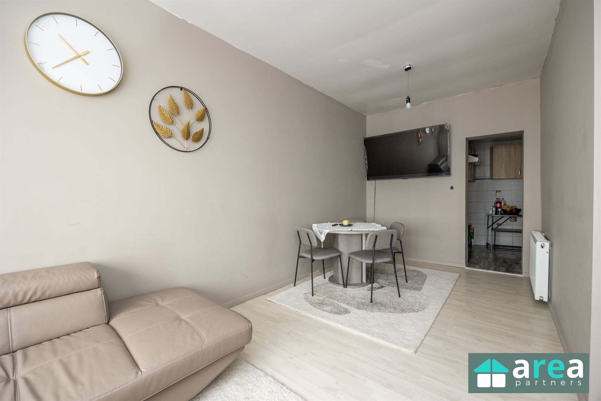 Charmante woning met 2 slaapkamers in bruisende buurt! - foto 4