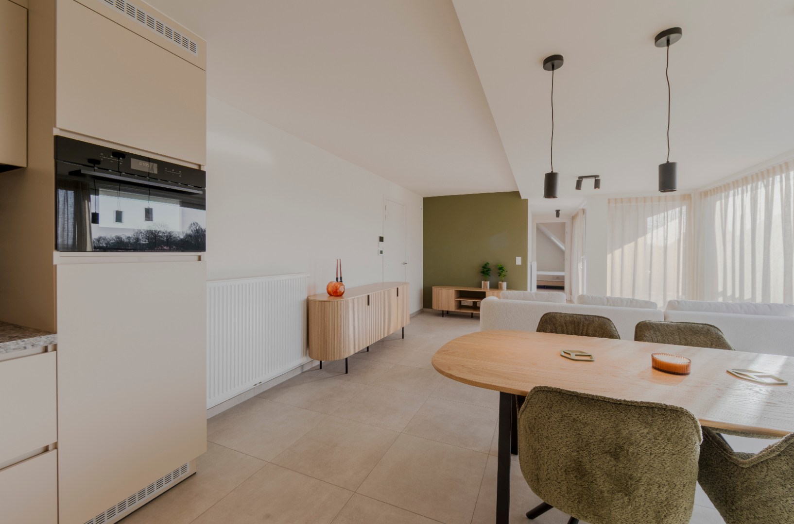 Appartement met tuin vlak bij de markt te Meulebeke (Tielt). - foto 3