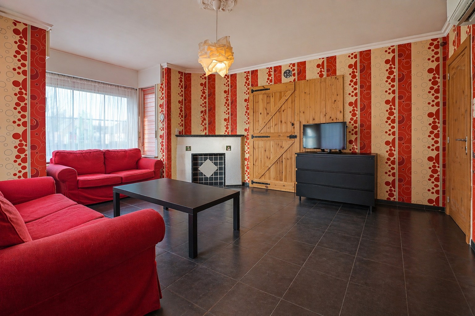 Alleenstaande woning met veel potentieel op 655m² te Houthulst. - foto 4