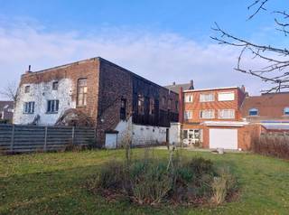 Projectgrond te koop in het hartje van Neerpelt-Centrum!Deze projectgrond met een ruime bouwmogelijkheid wordt verkocht. De projectgrond valt onder...