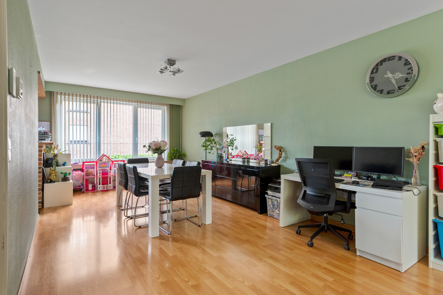 Huis te koop in Merksem met 4 slaapkamers - foto 2
